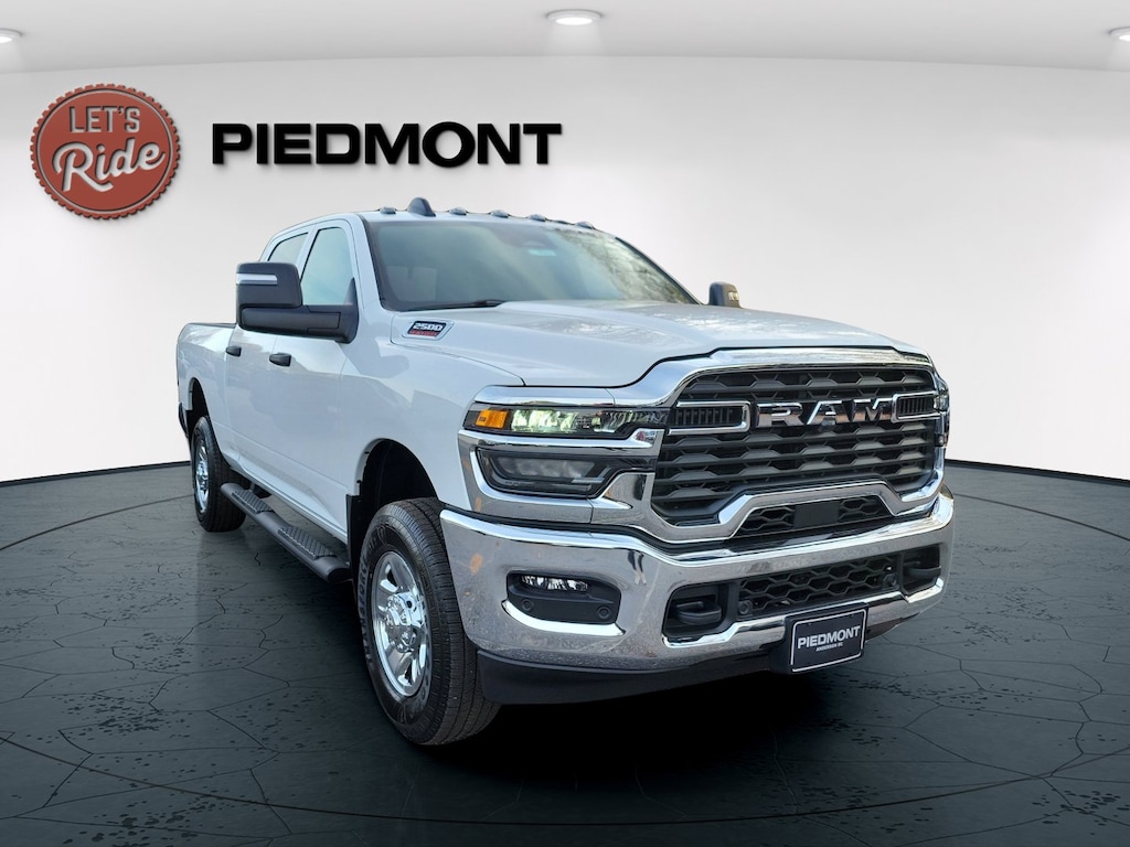 New 2026 Ram 2500 TRADESMAN CREW CAB 4X4 6'4 BOX Pickup