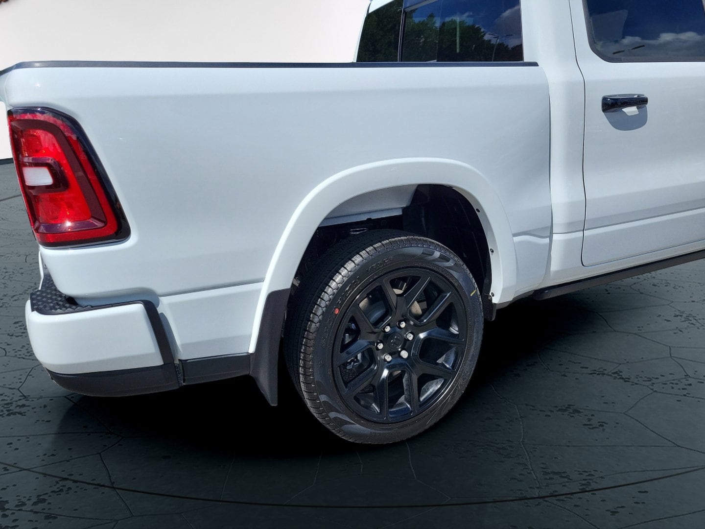 2026 RAM 1500 Laramie - Photo 6