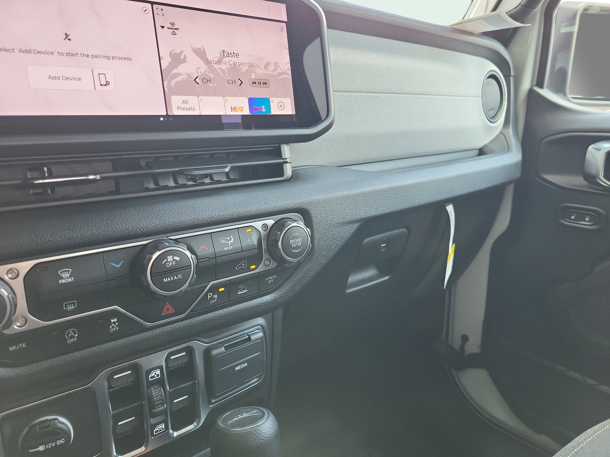 2025 Jeep Gladiator Sport S - Photo 25