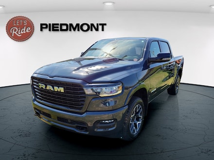 2026 Ram 1500 LARAMIE CREW CAB 4X4 5'7 BOX Pickup