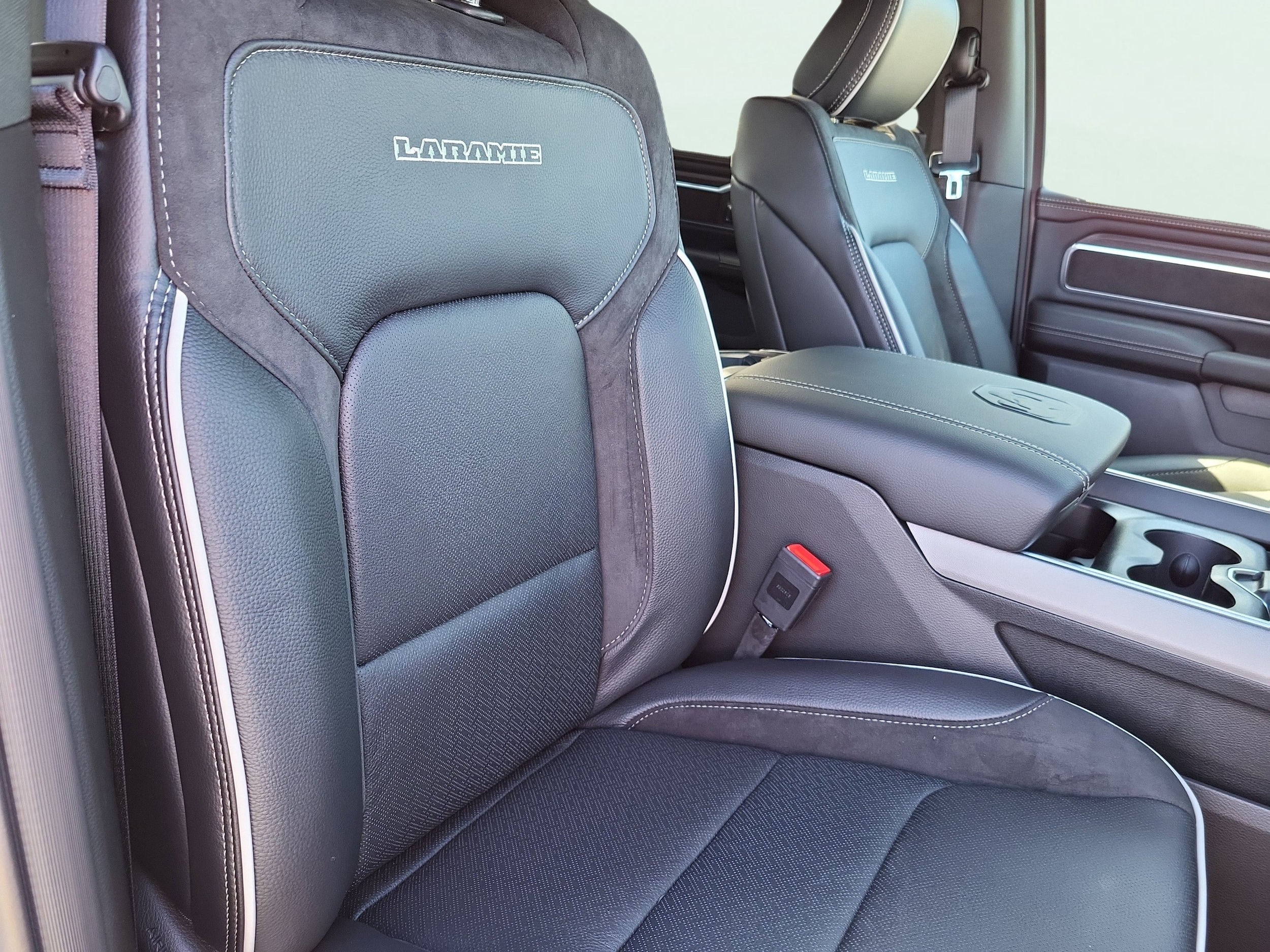 2026 RAM 1500 Laramie - Photo 19