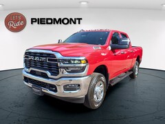 2026 Ram 2500 TRADESMAN CREW CAB 4X4 6'4 BOX Pickup