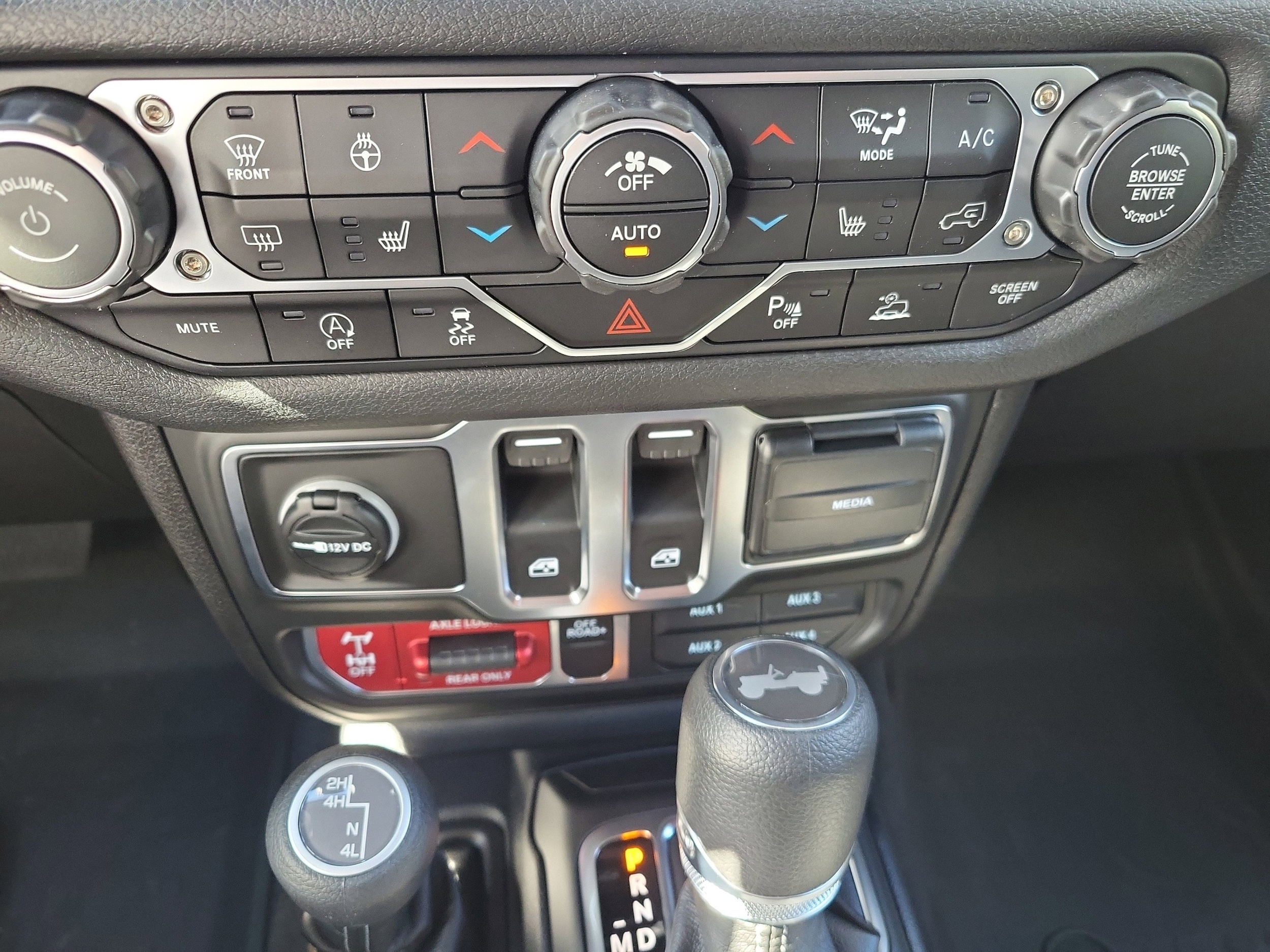 2026 Jeep Wrangler 2-Door Willys - Photo 32