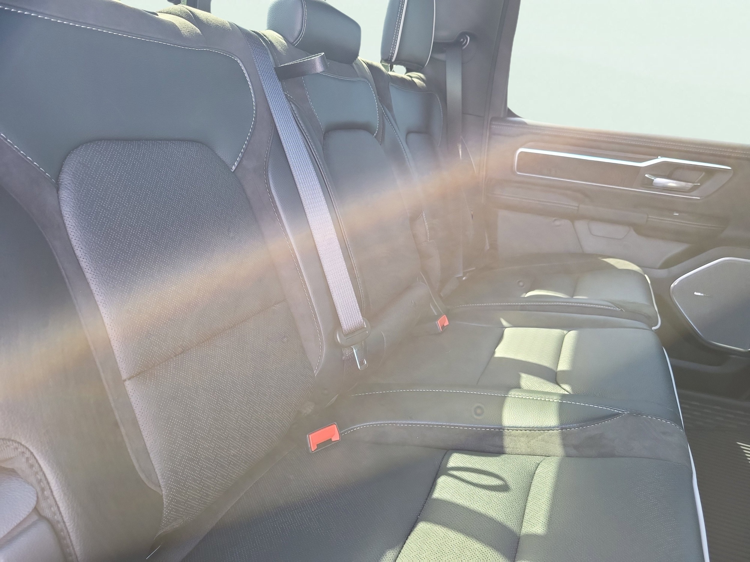 2026 RAM 1500 Laramie - Photo 15