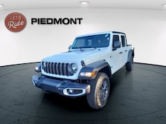 2025 Jeep Gladiator