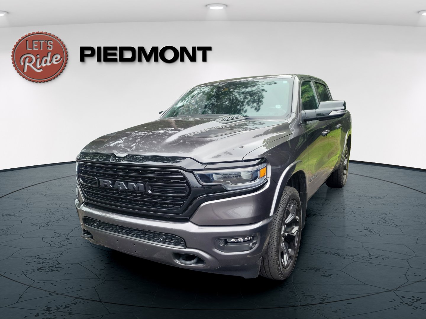 2021 RAM 1500 Limited 4x4 Crew Cab 5'7's photo