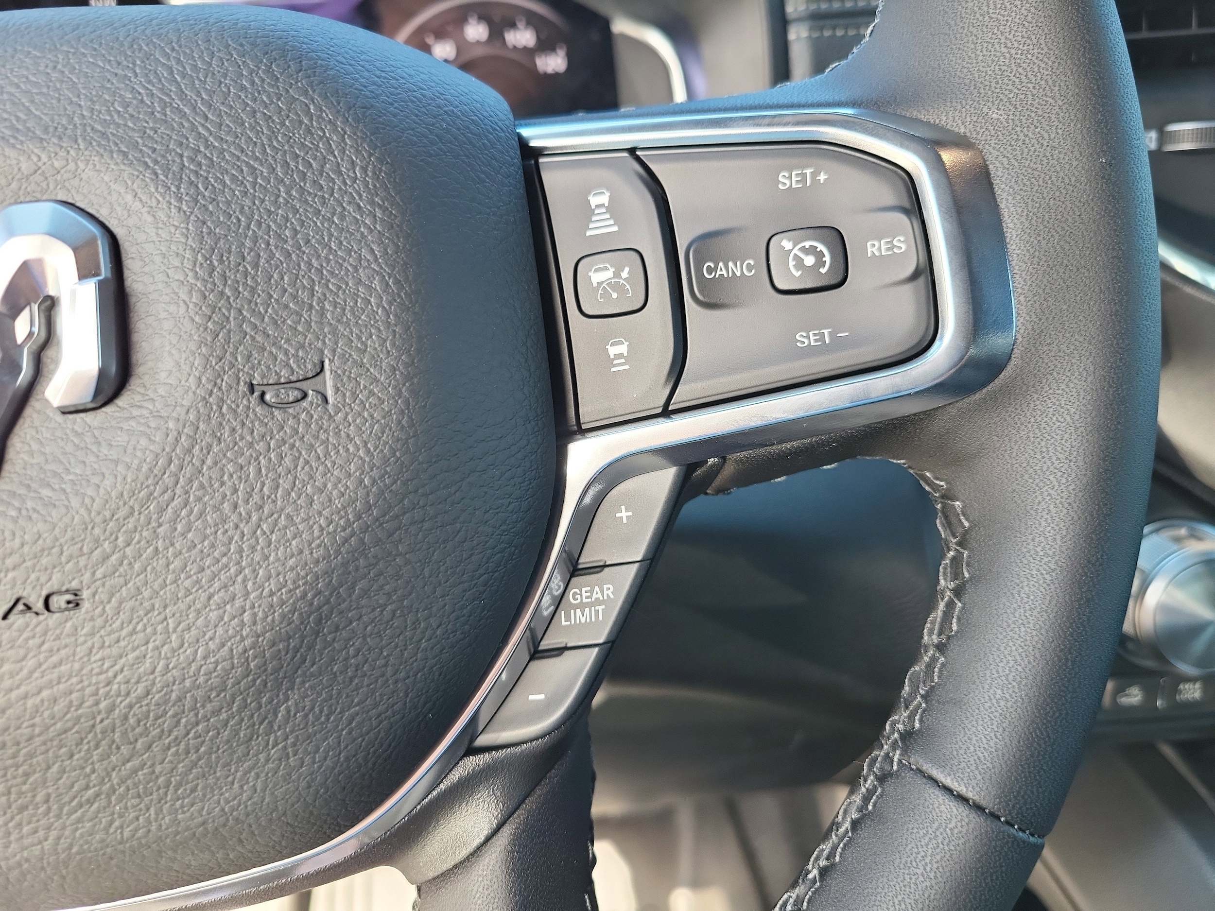 2026 RAM 1500 Laramie - Photo 31