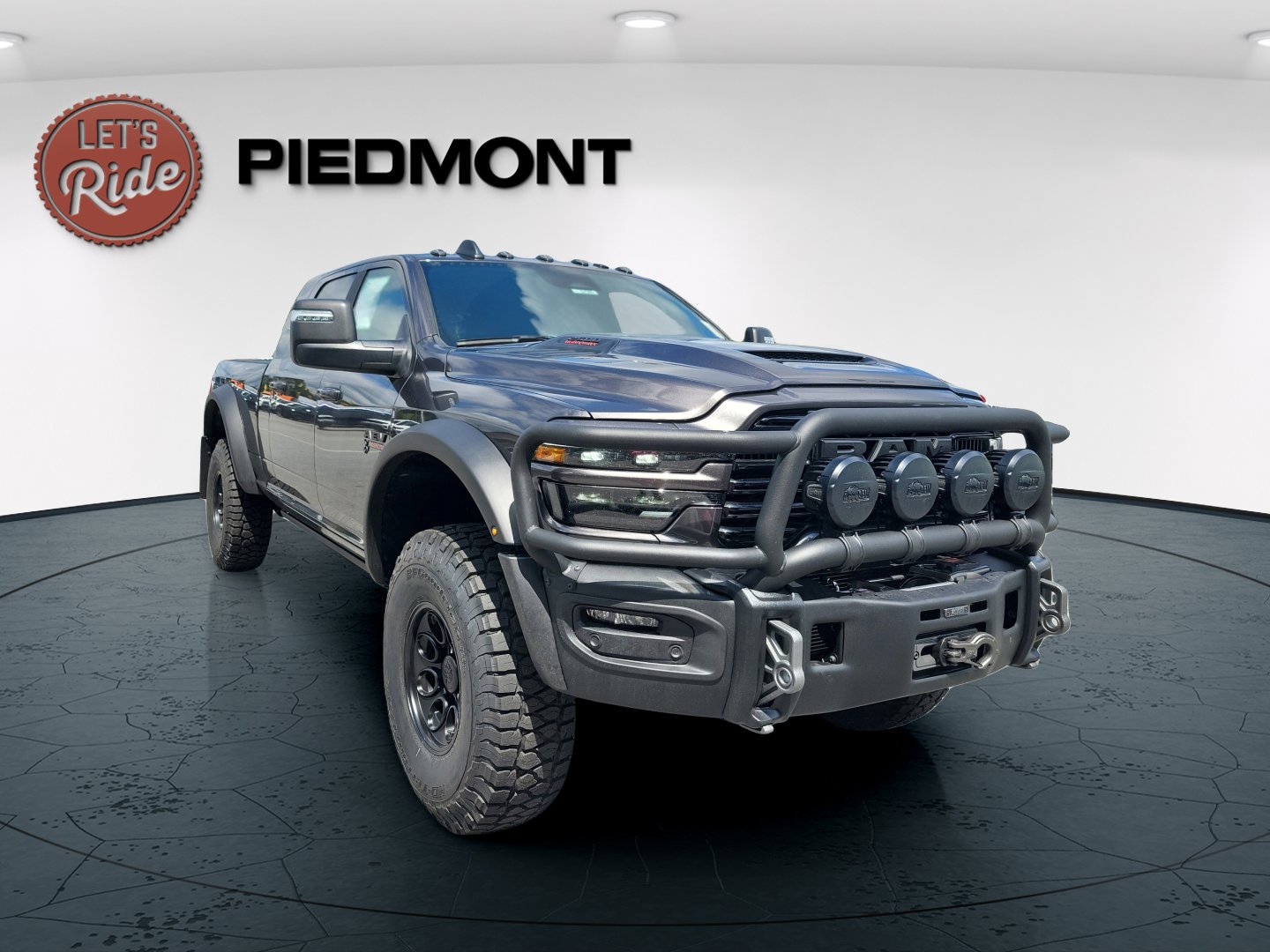 2025 Ram 2500 Laramie photo 3