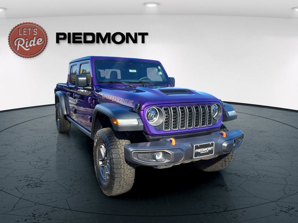 New 2026 Jeep Gladiator MOJAVE 4X4 Pickup