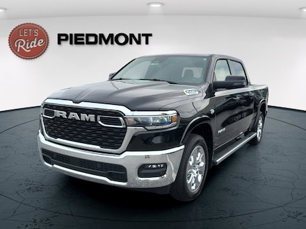 2026 Ram 1500 BIG HORN CREW CAB 4X4 5'7 BOX Pickup