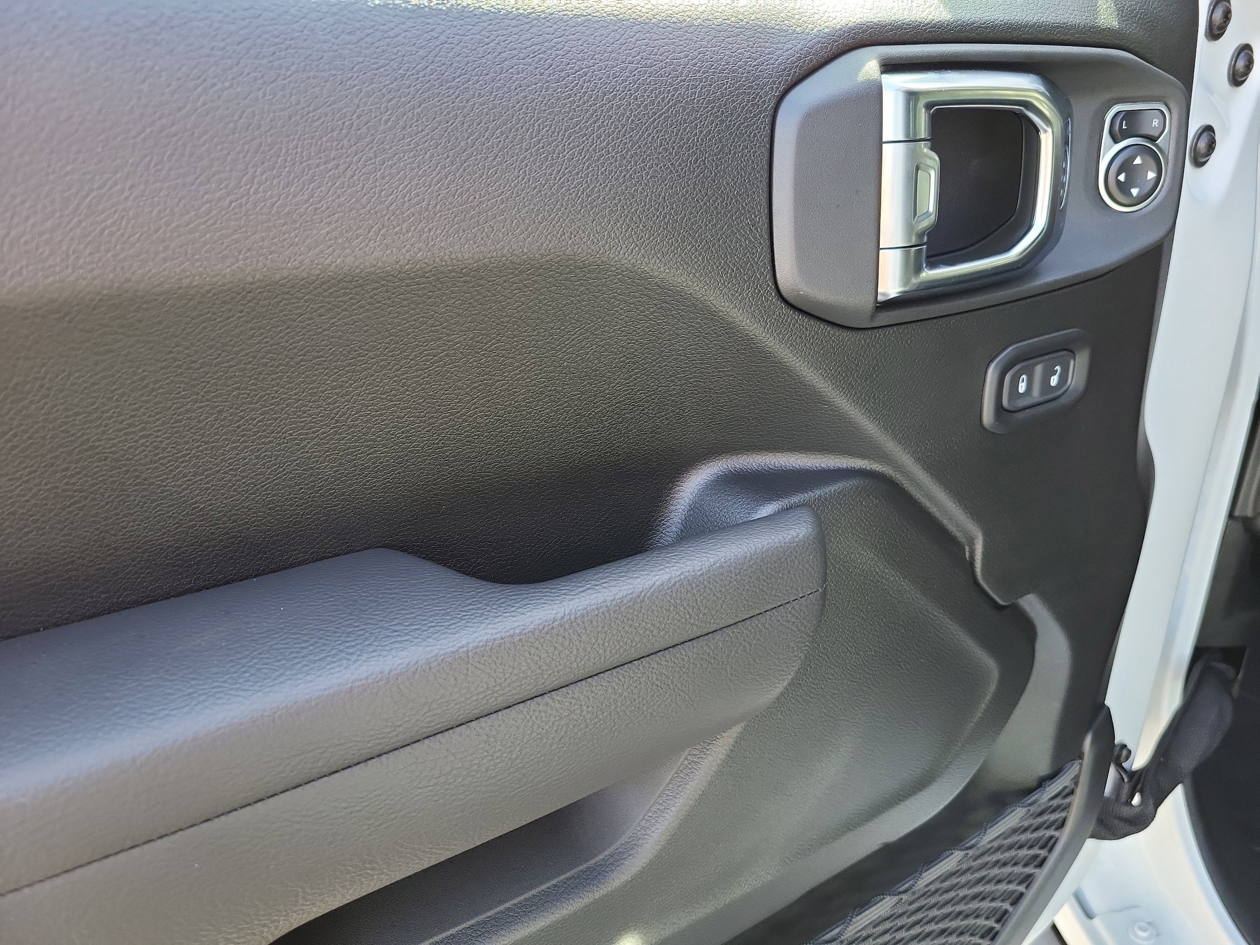 2026 Jeep Wrangler 4-Door Willys - Photo 22