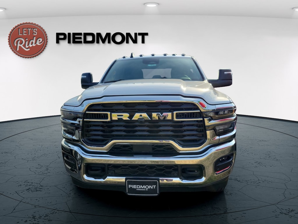 New 2026 Ram 2500 TRADESMAN CREW CAB 4X4 6'4 BOX Pickup