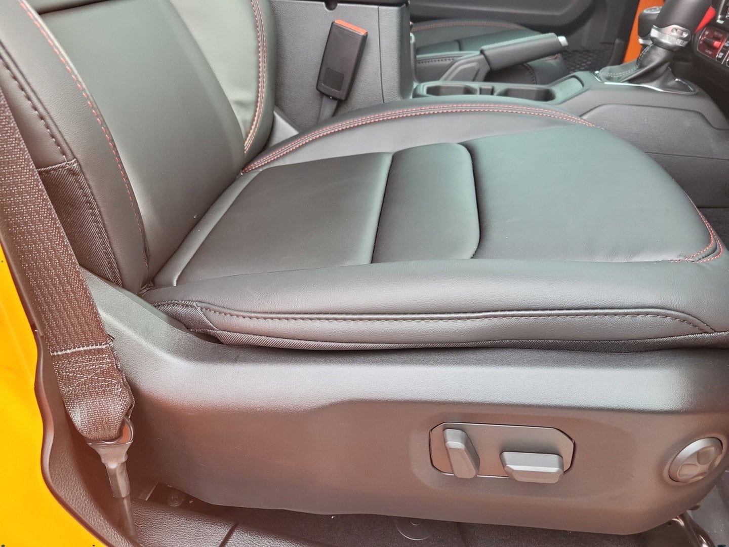 2025 Jeep Wrangler 4-Door Rubicon - Photo 21