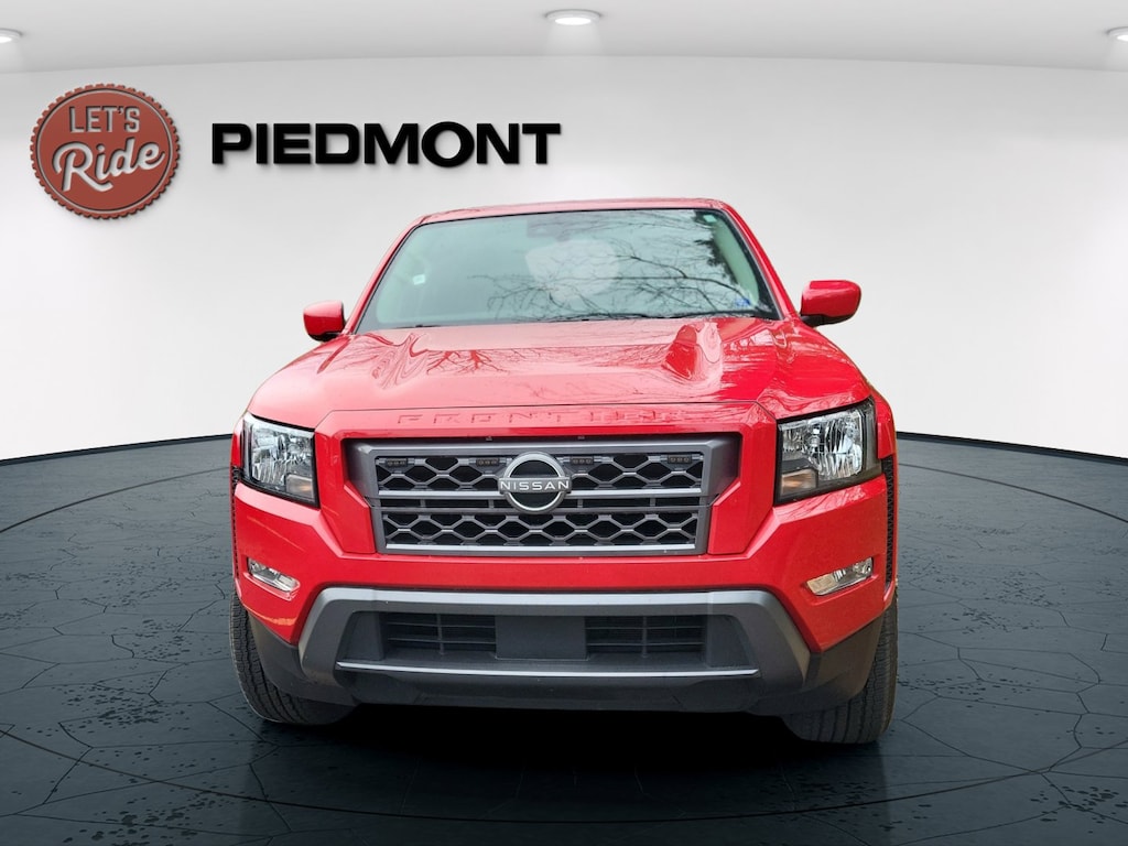 Used 2024 Nissan Frontier Crew Cab 4x2 SV Truck Crew Cab