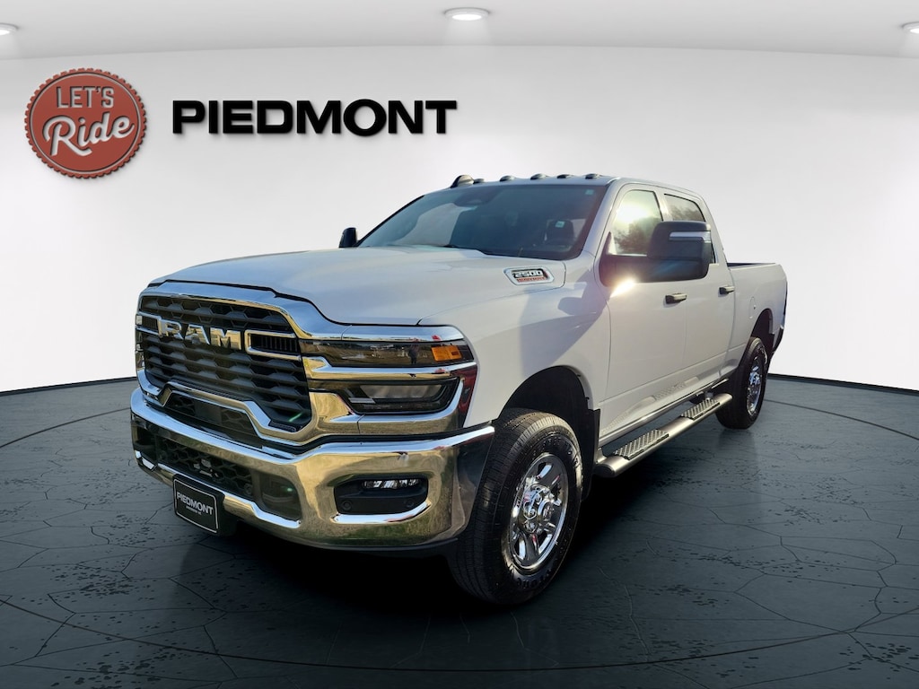 New 2026 Ram 2500 TRADESMAN CREW CAB 4X4 6'4 BOX Pickup