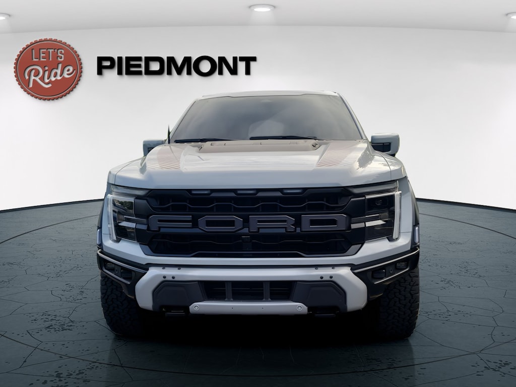 Used 2024 Ford F-150 Raptor 4WD SuperCrew 5.5 Box Truck SuperCrew Cab