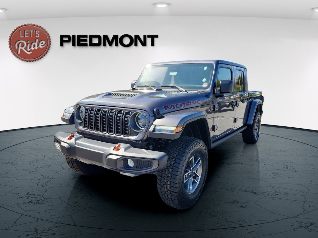New 2025 Jeep Gladiator MOJAVE 4X4 Pickup
