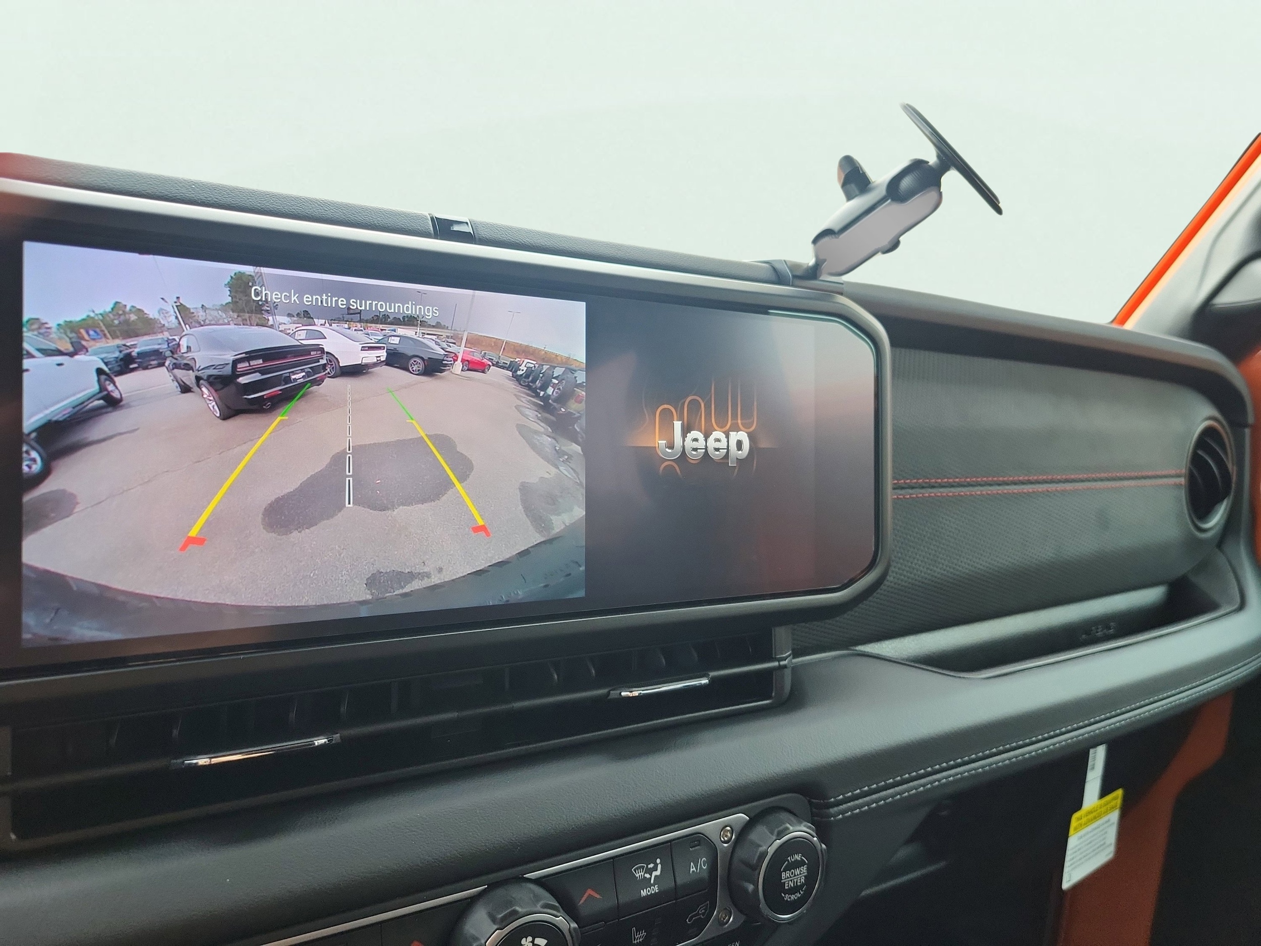 2025 Jeep Wrangler 4-Door Rubicon - Photo 38