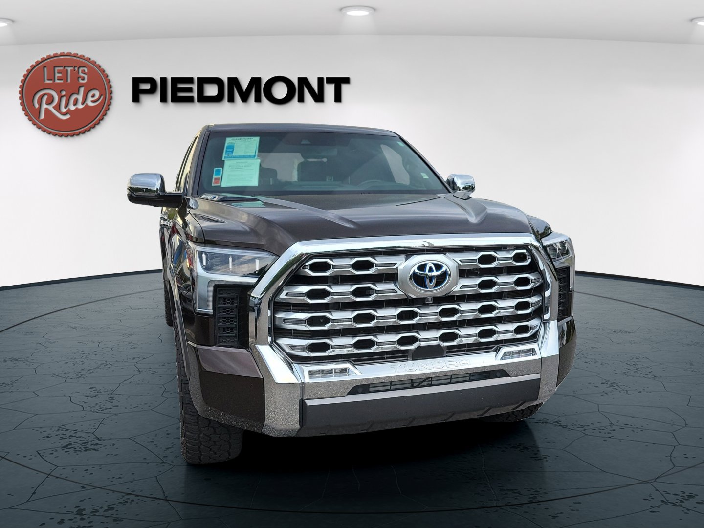 2023 Toyota Tundra 1794 Edition CrewMax photo 2