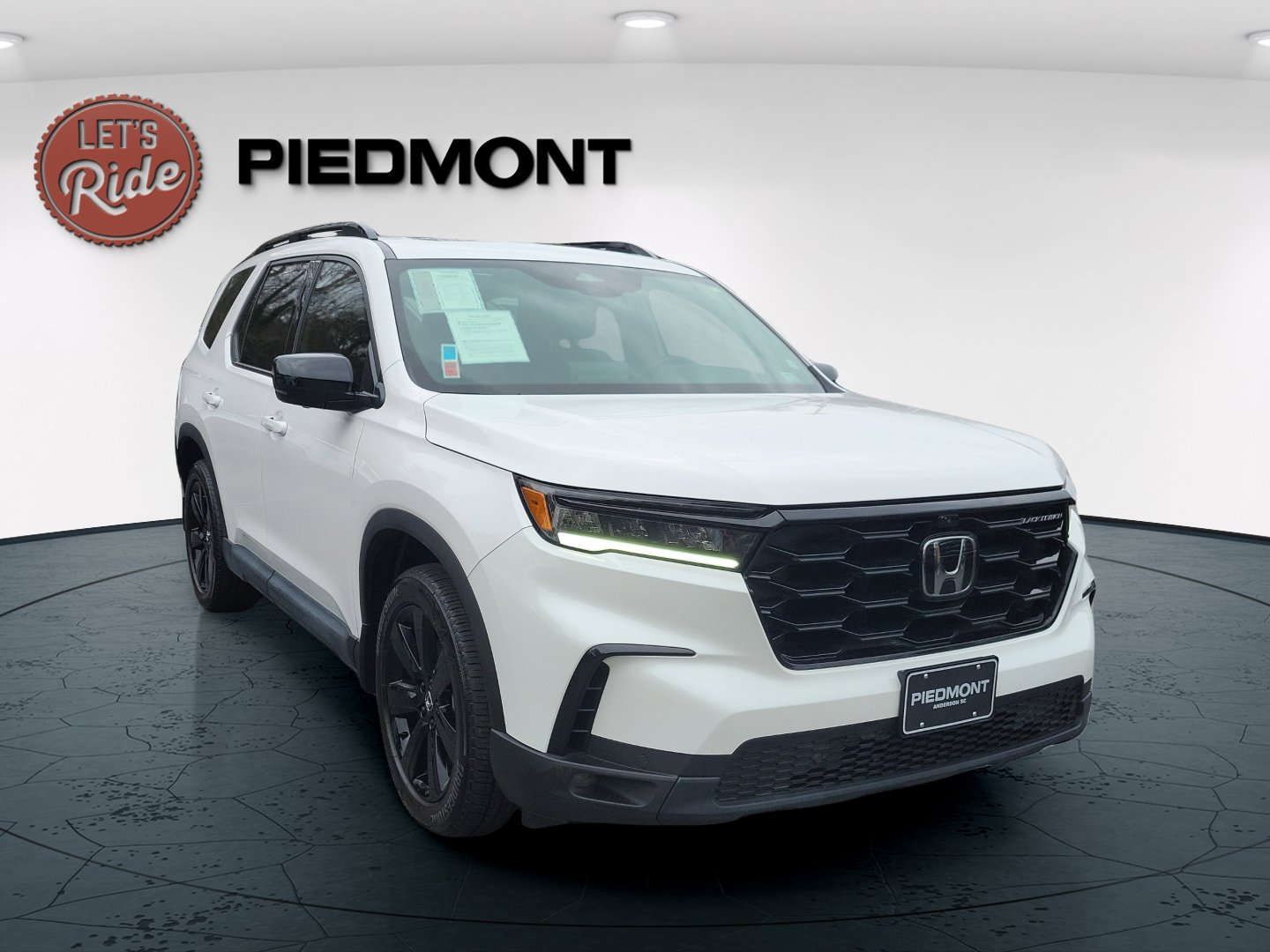 2025 Honda Pilot Black Edition photo 2