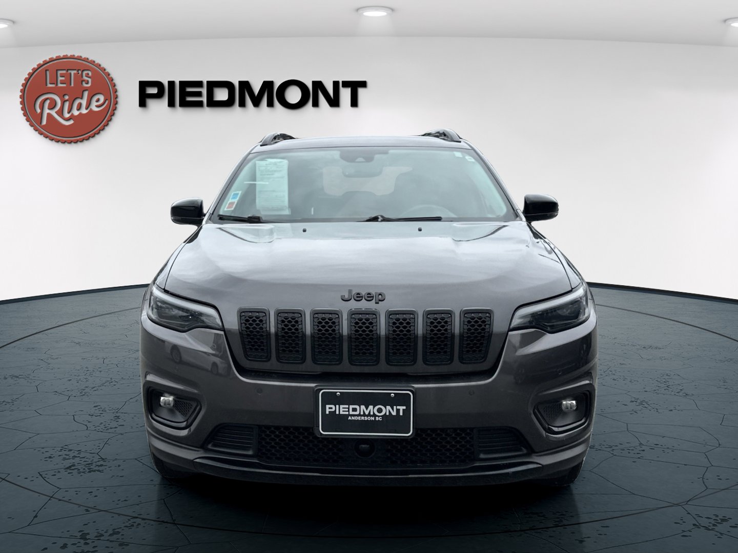 2023 Jeep Cherokee Altitude Lux photo 2