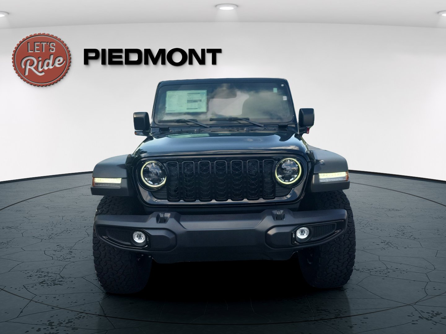 2025 Jeep Wrangler Willys photo 2