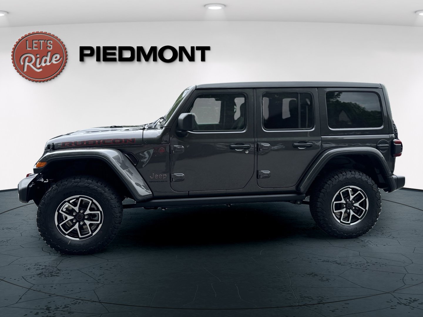 2025 Jeep Wrangler Rubicon photo 2