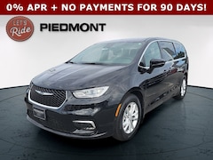 2026 Chrysler Pacifica SELECT Passenger Van