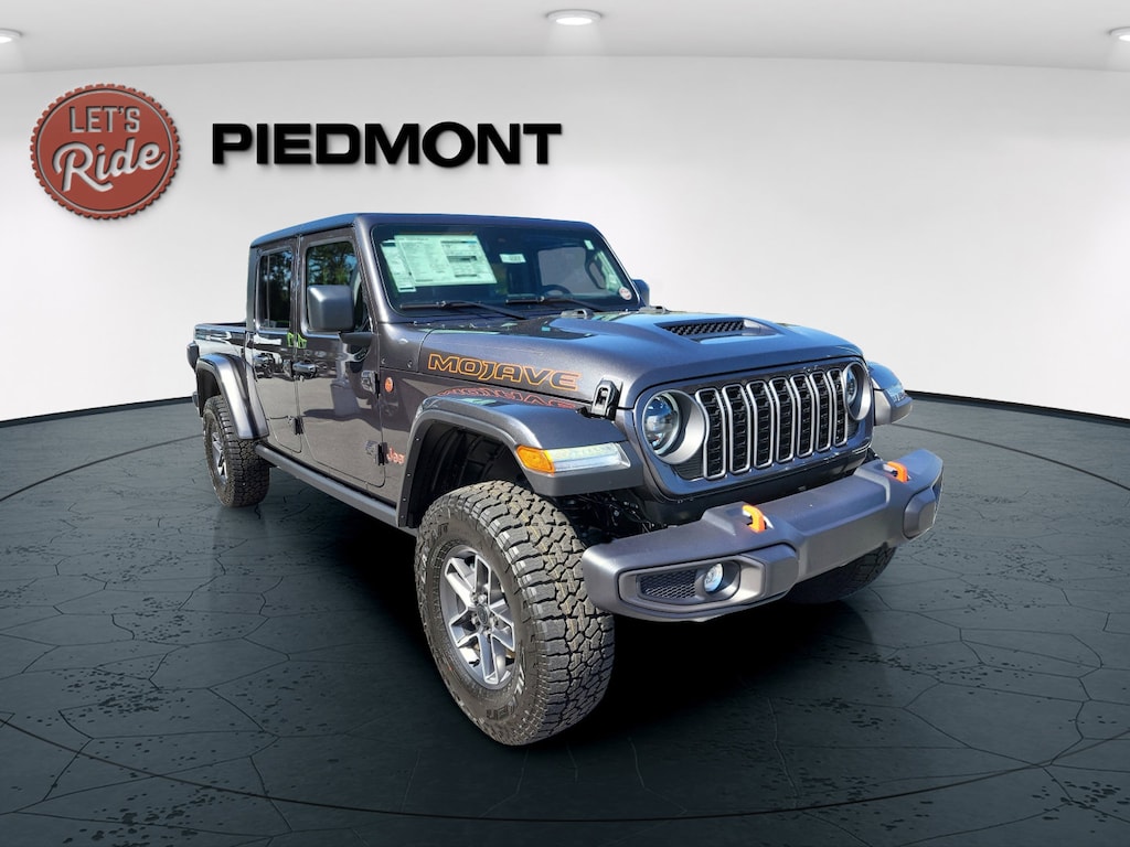 New 2025 Jeep Gladiator MOJAVE 4X4 Pickup