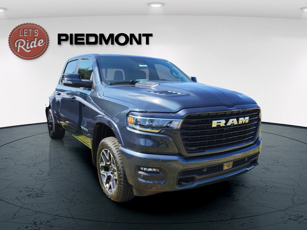 New 2026 Ram 1500 LARAMIE CREW CAB 4X4 5'7 BOX Pickup