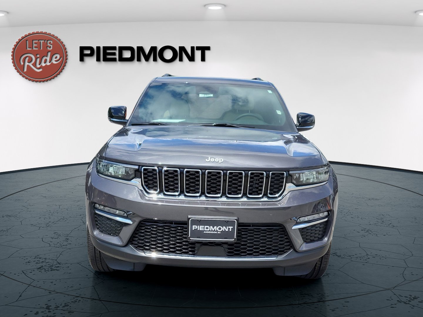 2025 Jeep Grand Cherokee Limited photo 2