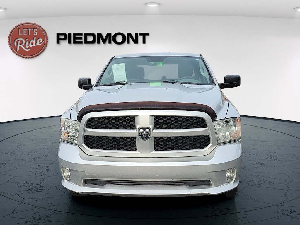 Used 2013 Ram 1500 4WD Crew Cab 140.5 Express Truck Crew Cab