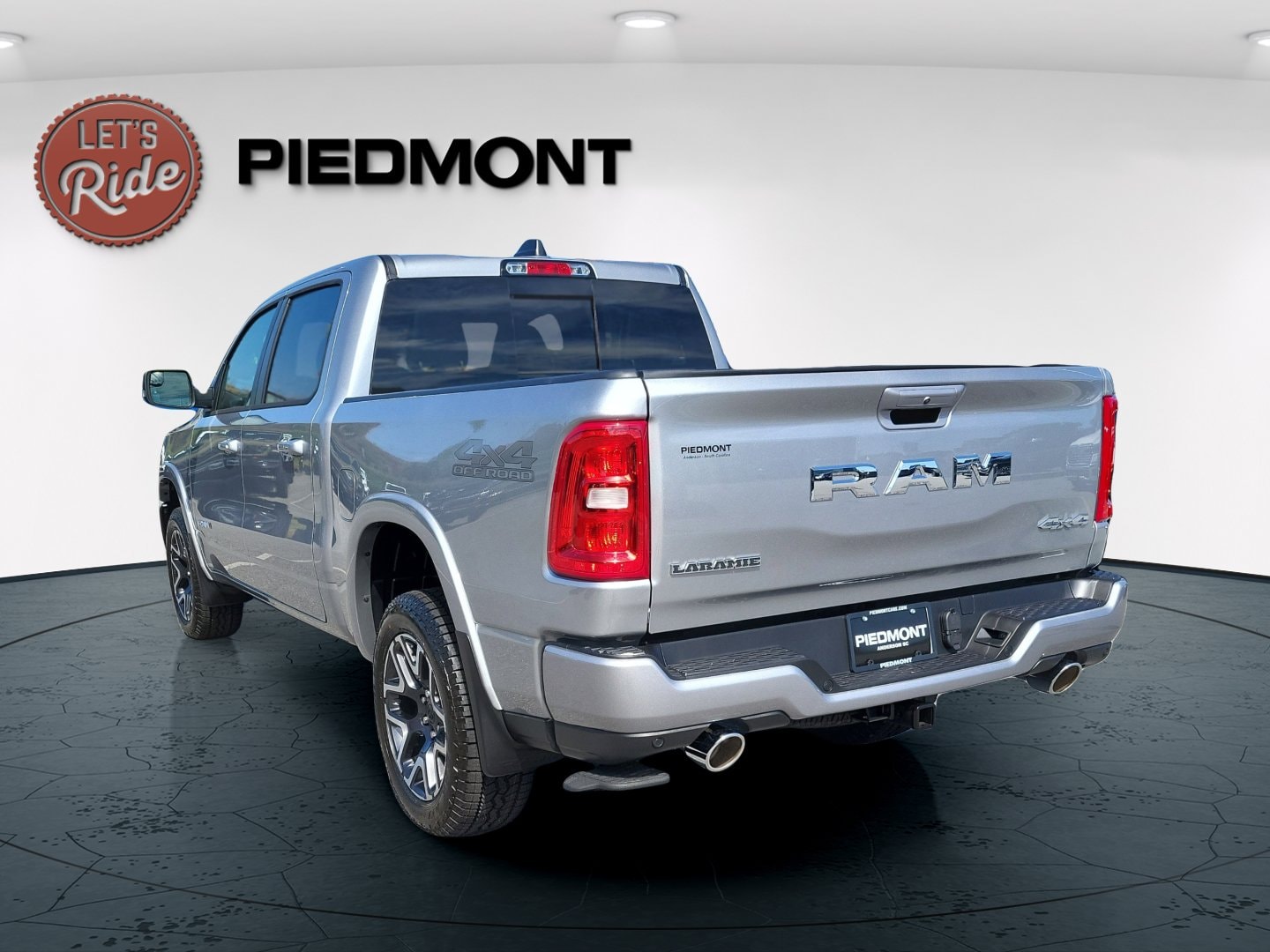 2026 RAM 1500 Laramie - Photo 8