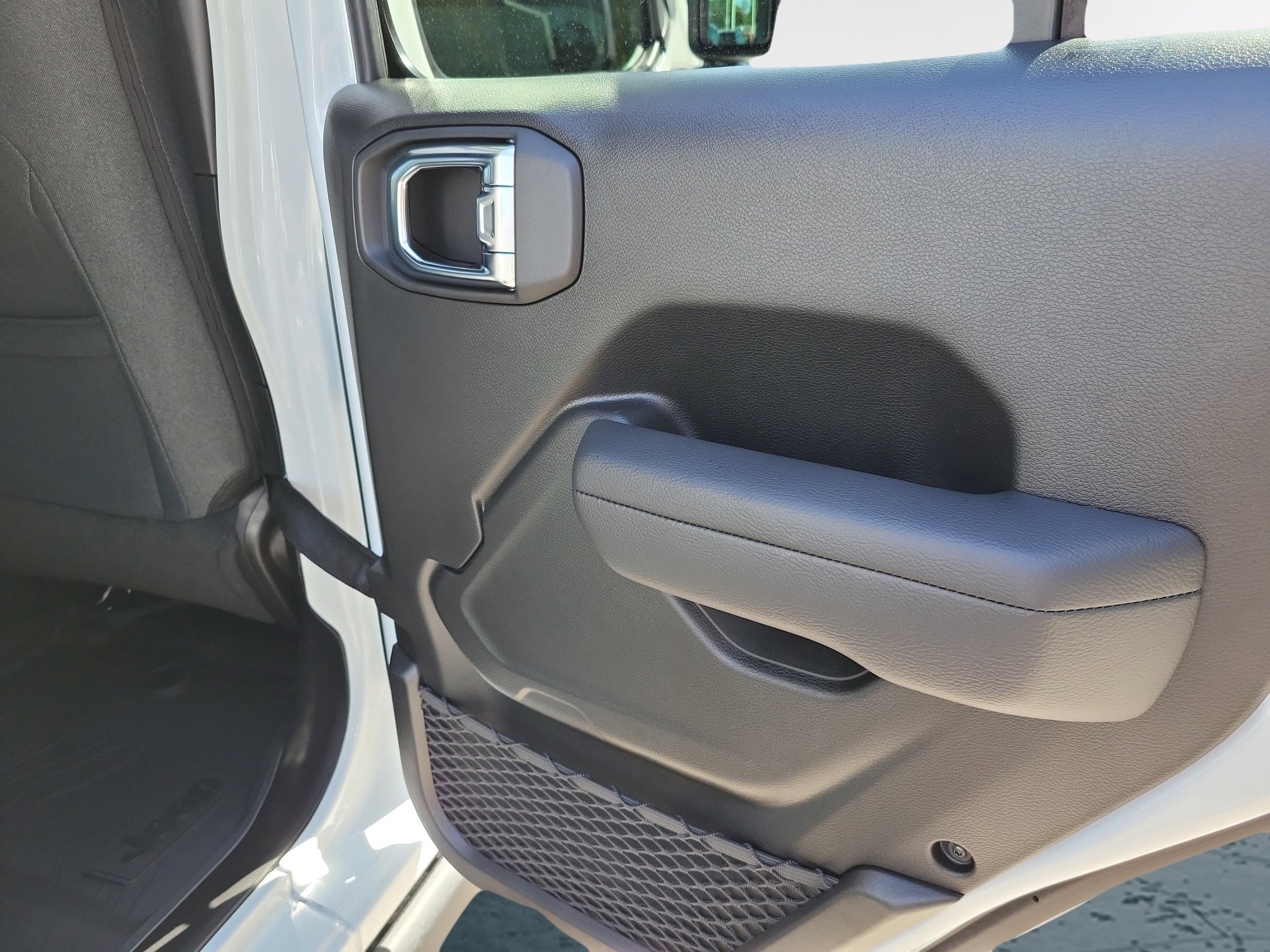 2026 Jeep Wrangler 4-Door Willys - Photo 15