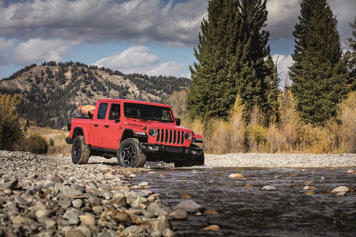 Explore the Power & Versatility of the 2024 Jeep Gladiator  Piedmont Chrysler Dodge Jeep RAM