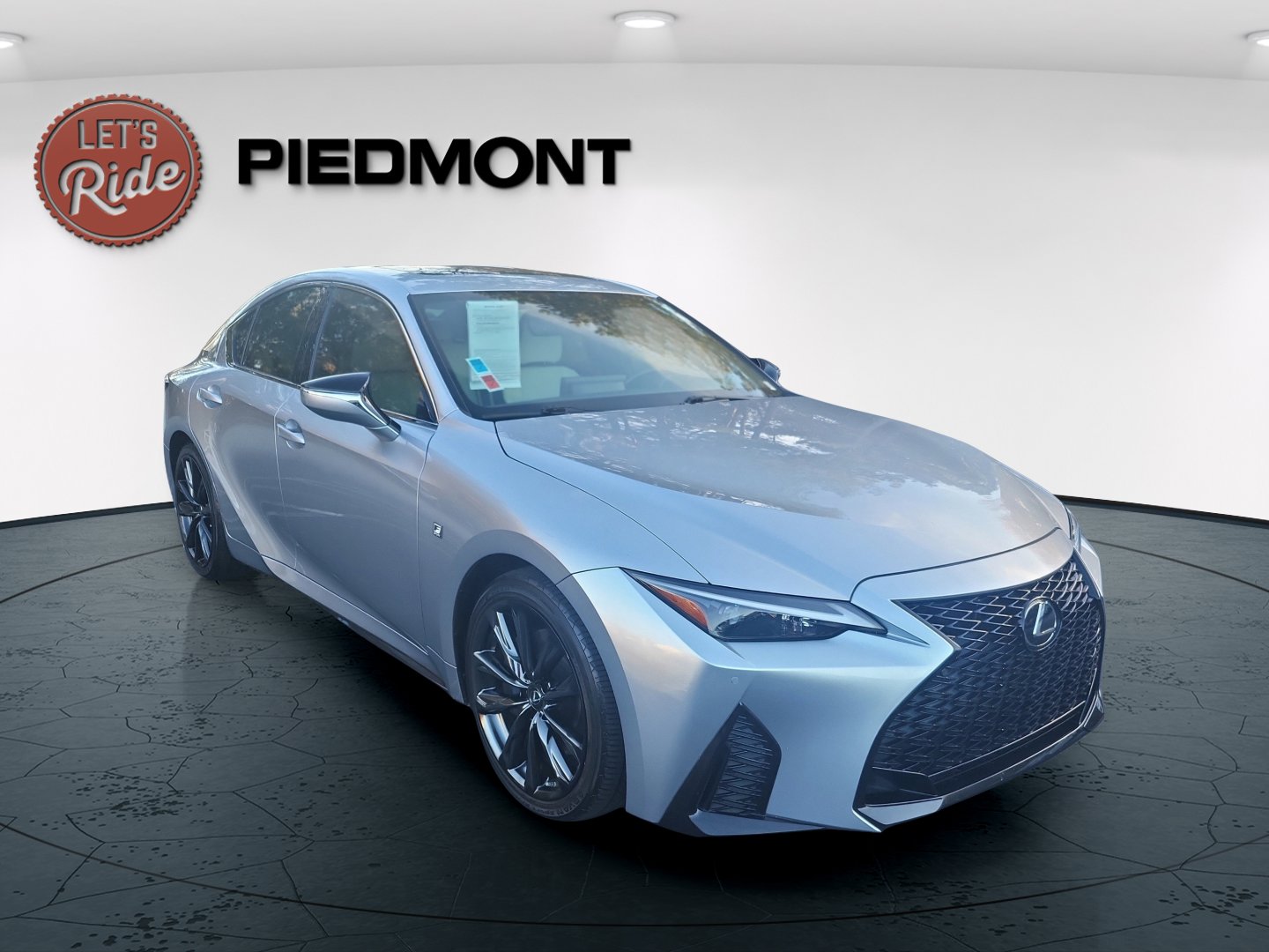 2022 Lexus IS 350 F SPORT photo 3