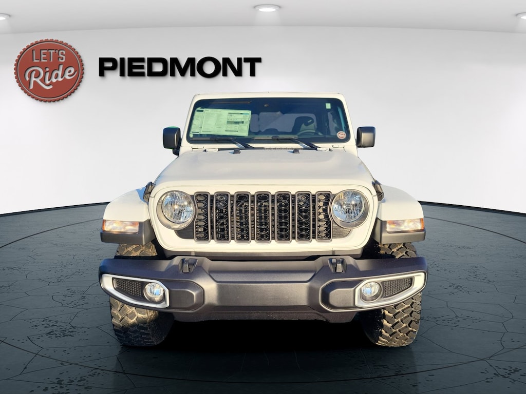 New 2025 Jeep Gladiator HIGH TIDE 4X4 Pickup