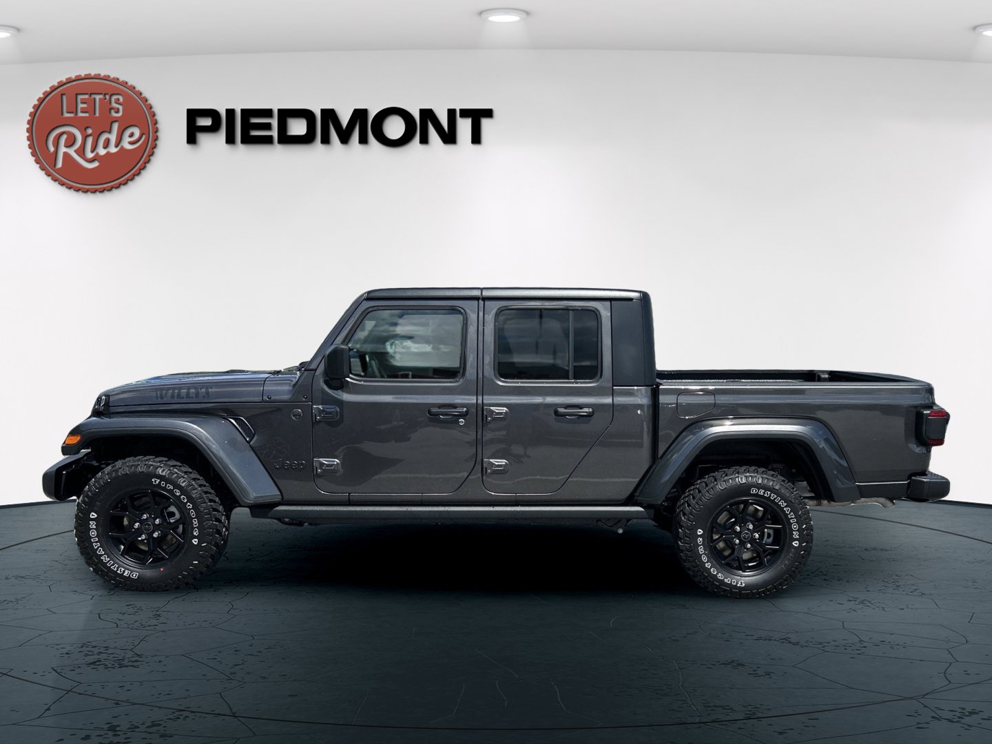 2025 Jeep Gladiator Sport photo 3