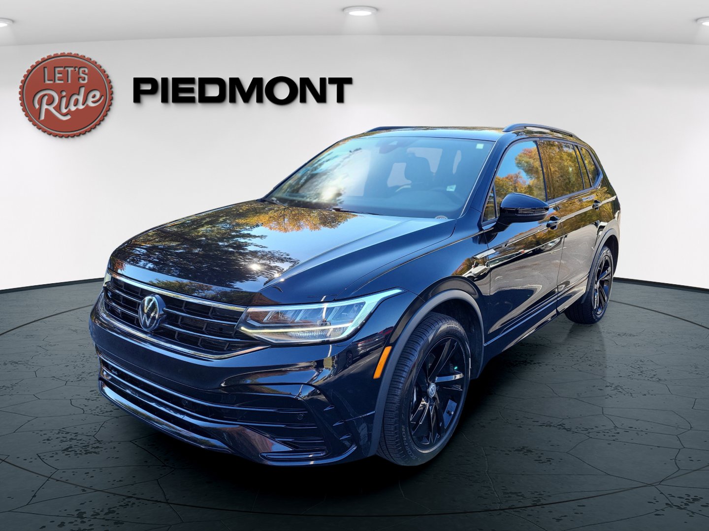 2024 Volkswagen Tiguan SE R-LINE BLACK