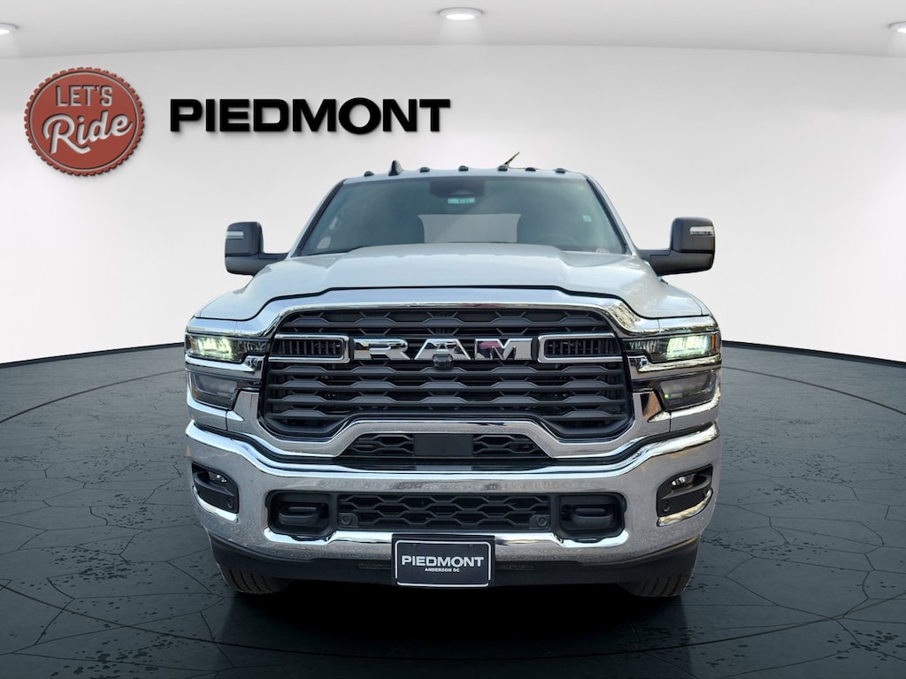 New 2026 Ram 2500 TRADESMAN CREW CAB 4X4 6'4 BOX Pickup