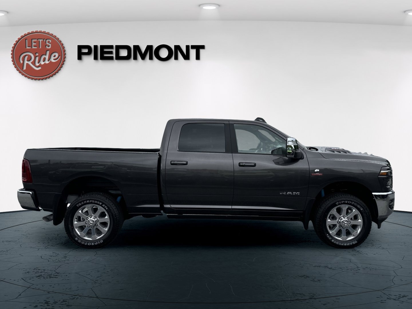 2025 RAM 2500 Laramie - Photo 8