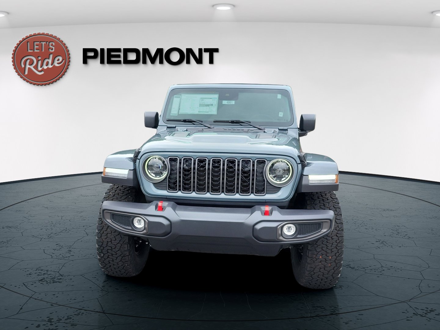 2025 Jeep Wrangler Rubicon photo 2