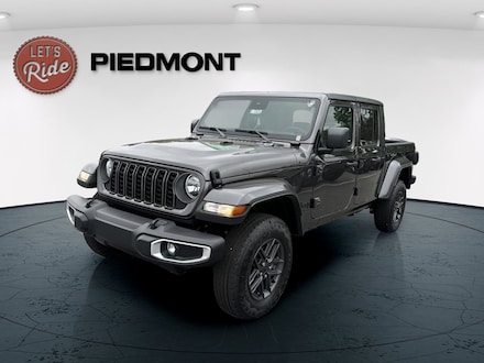 2025 Jeep Gladiator SPORT S 4X4 Pickup