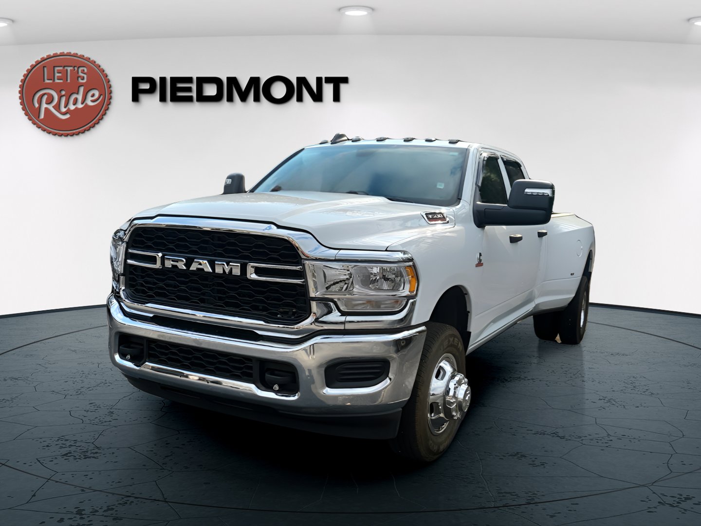 2024 RAM Ram 3500 Pickup Tradesman's photo