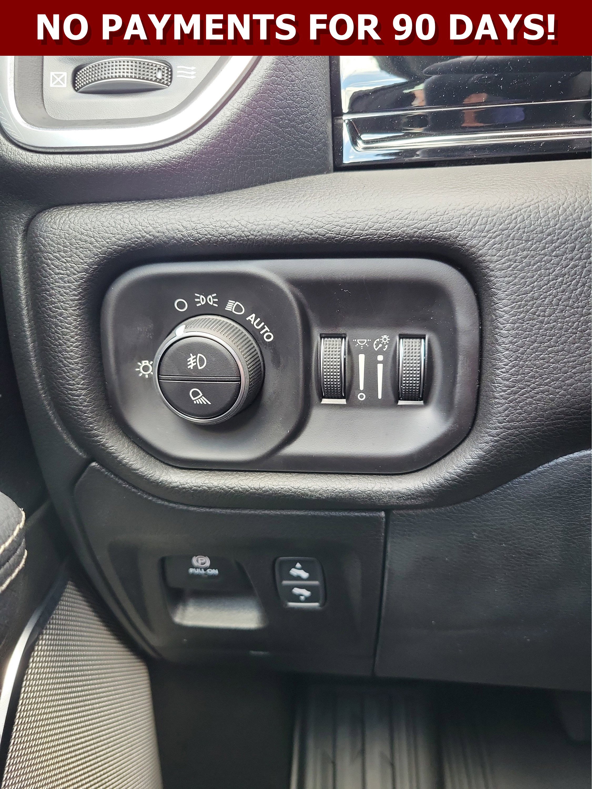 2026 RAM 1500 Laramie - Photo 16