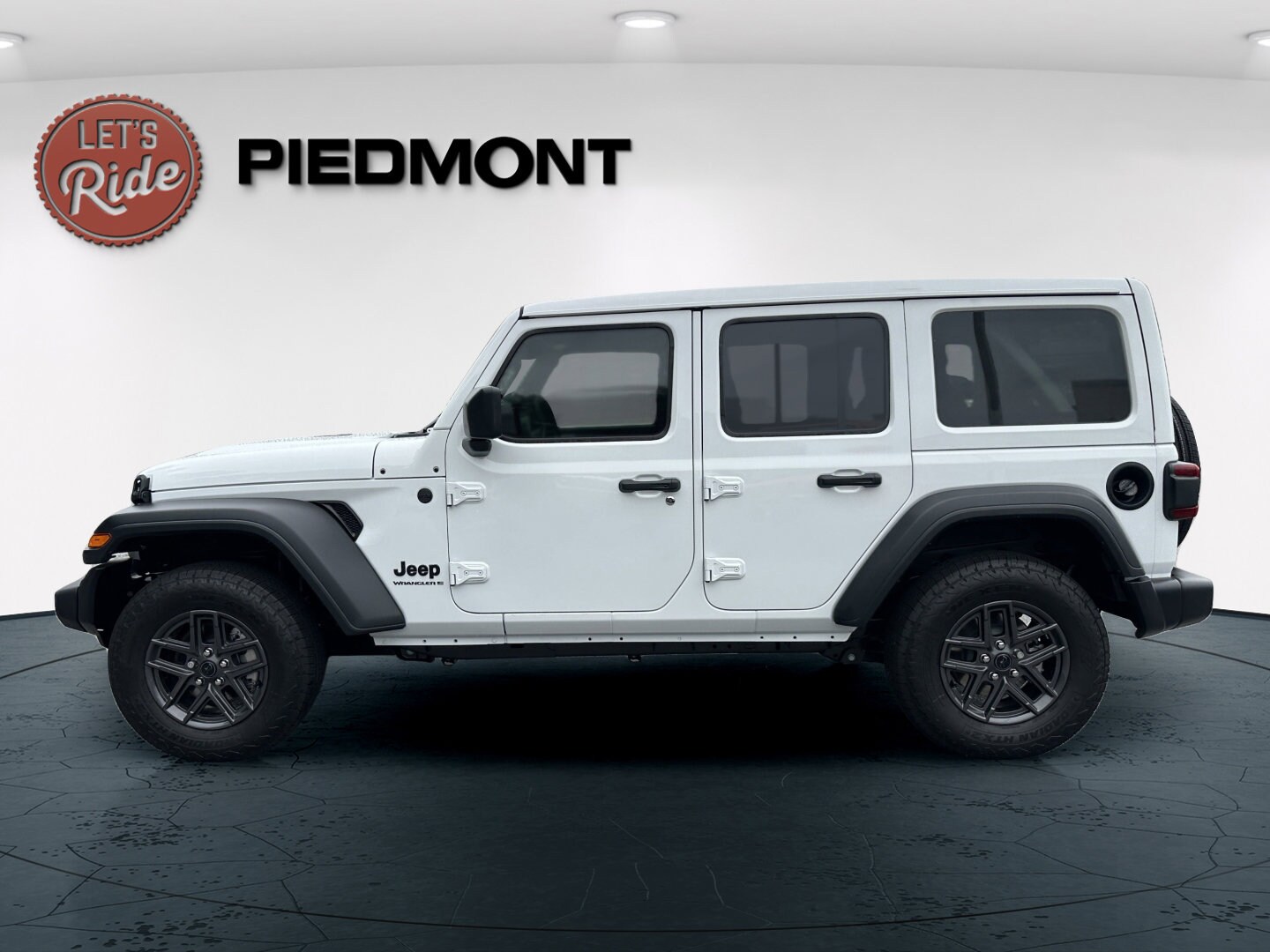 2025 Jeep Wrangler Sport S photo 3