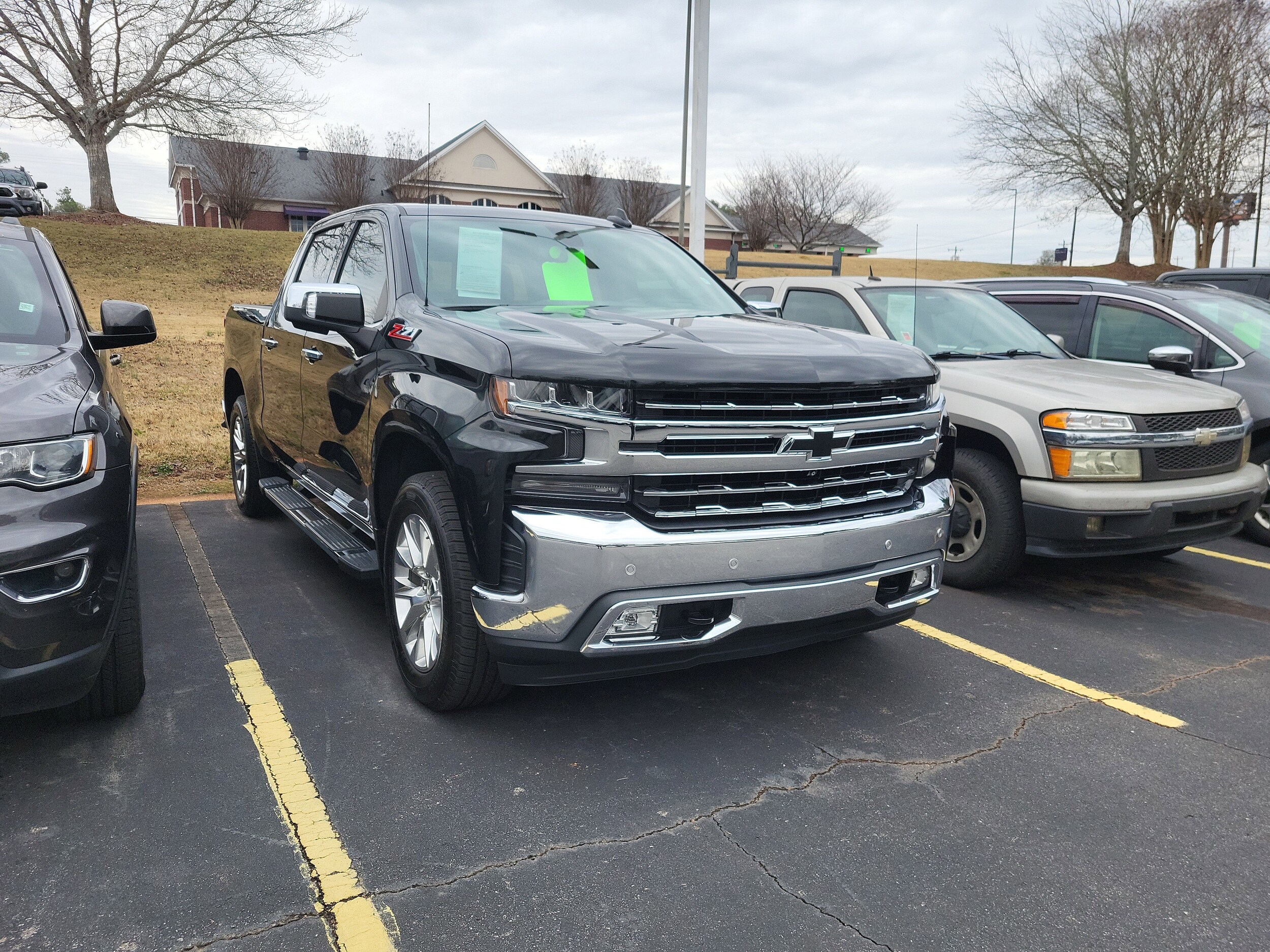 2019 Chevrolet Silverado 1500 LTZ photo 3