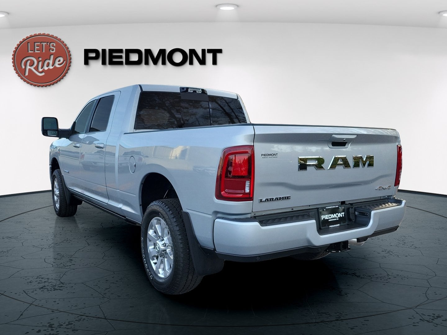 2026 RAM 2500 Laramie - Photo 8