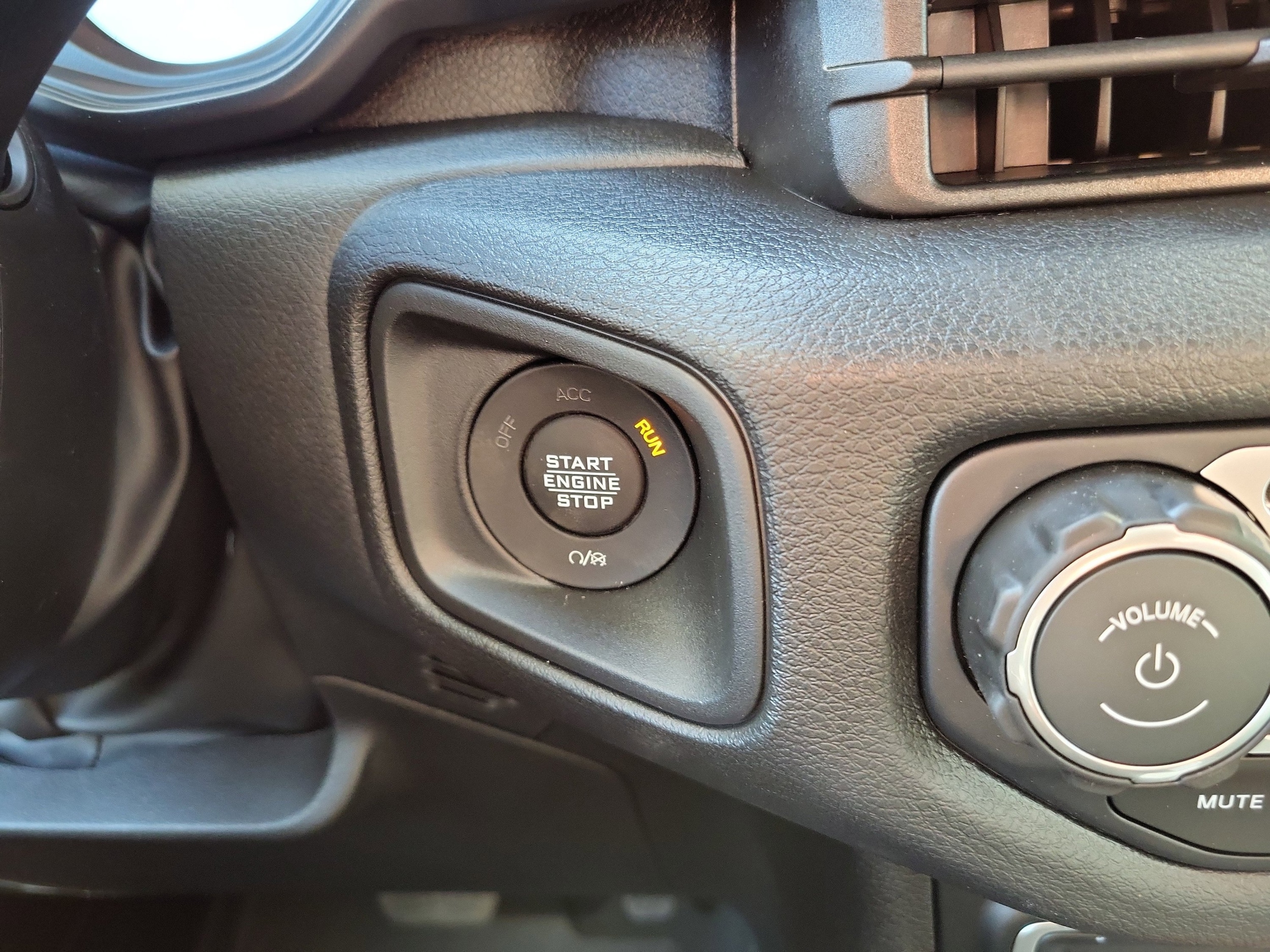 2026 Jeep Wrangler 4-Door Willys - Photo 30