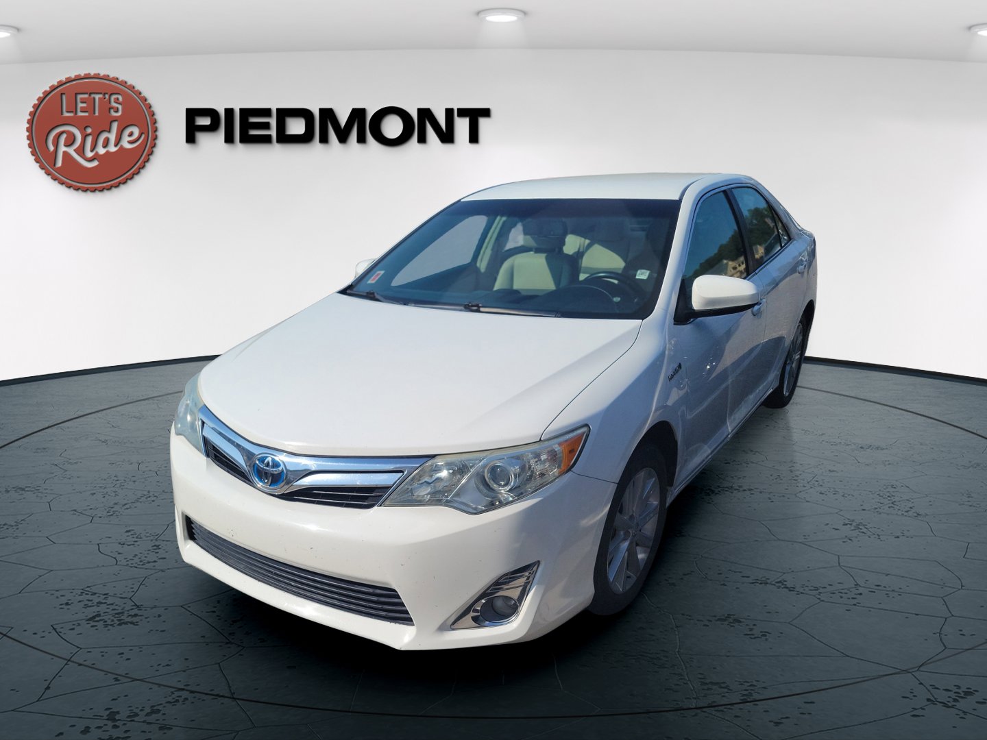 2013 Toyota Camry LE Hybrid